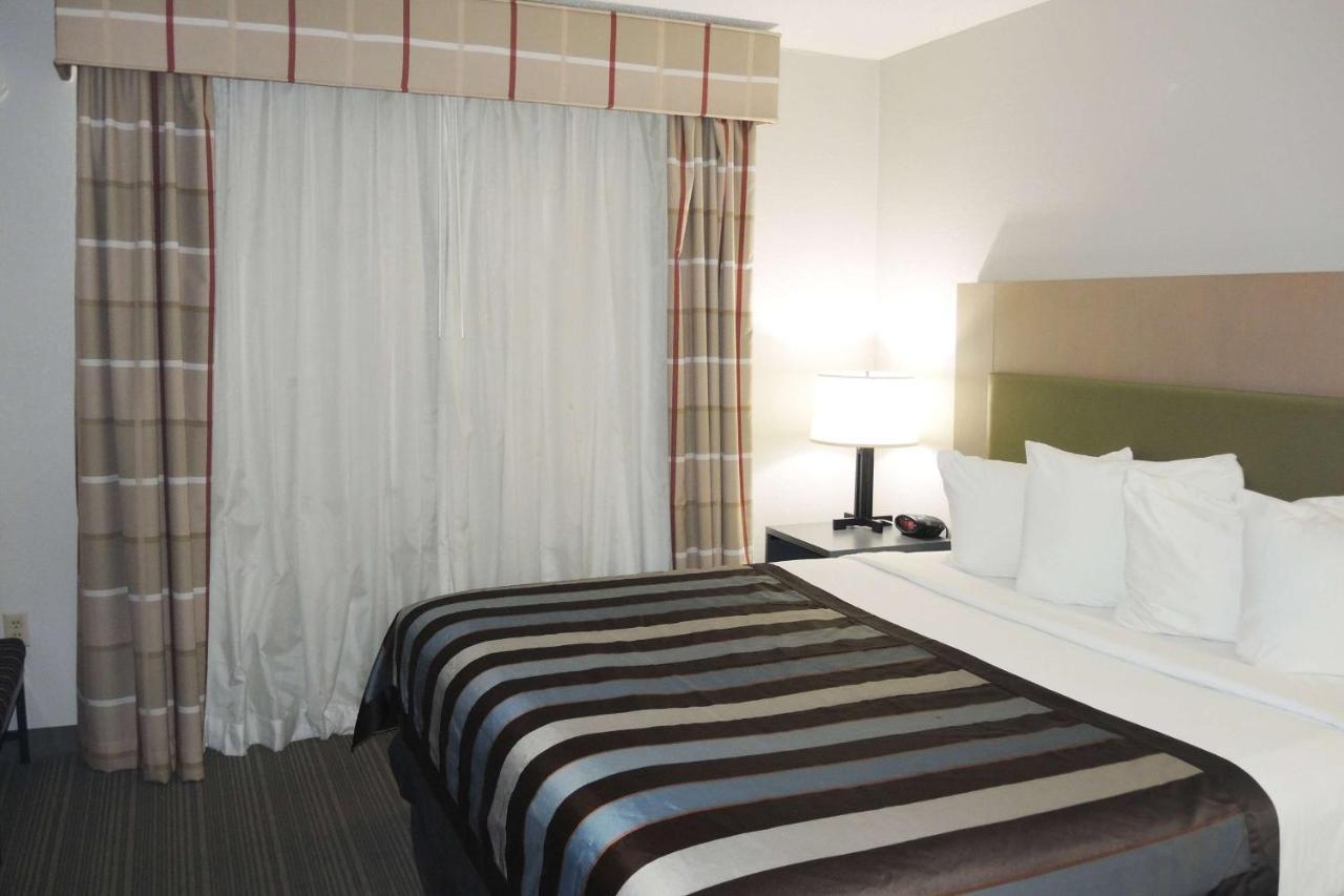 Wingate By Wyndham Matthews, Nc Hotel Екстериор снимка