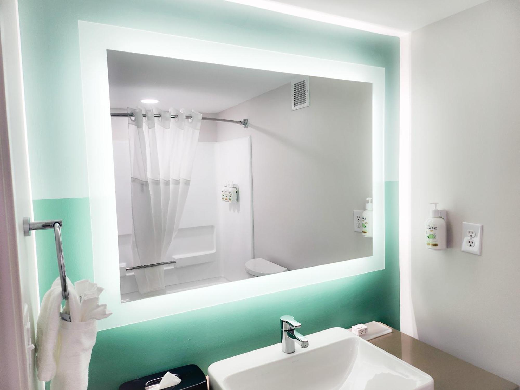 Wingate By Wyndham Matthews, Nc Hotel Екстериор снимка