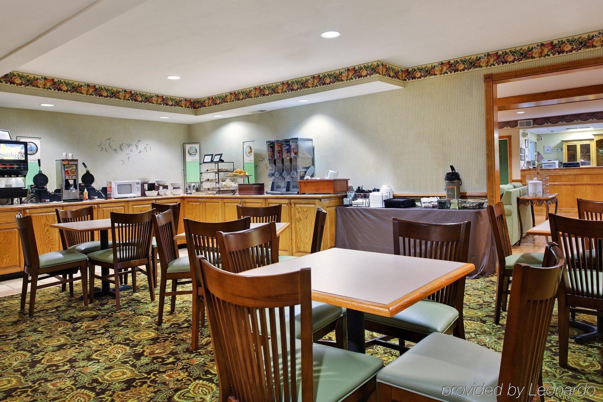 Wingate By Wyndham Matthews, Nc Hotel Екстериор снимка
